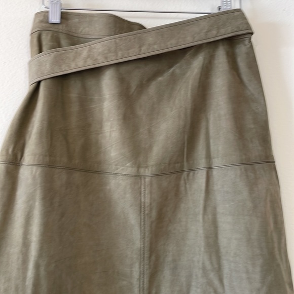 Frame khaki green suede midi wrap skirt - Picture 8 of 16